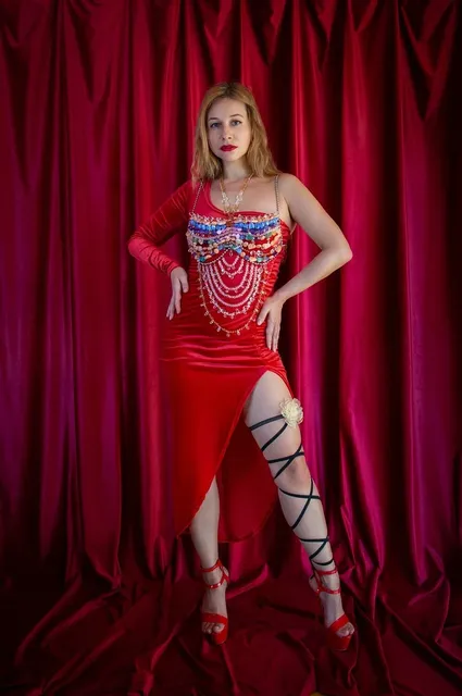 Alvivi Femme Asymétrique Jupe Ballet Mini Jupe de Danse Tulle Jupe en Mousseline de Soie Court Jupe de Soirée Cérémonie Bal Noir Blanche Rose Bordeaux Noir Taille Unique Vêtements et accessoires