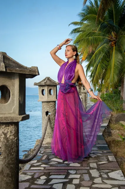 ZhuiKun Femme Maxi Robe Longue sans Manches Col V Paillette Bretelle Robe de Soirée Cérémonie Vêtements et accessoires
