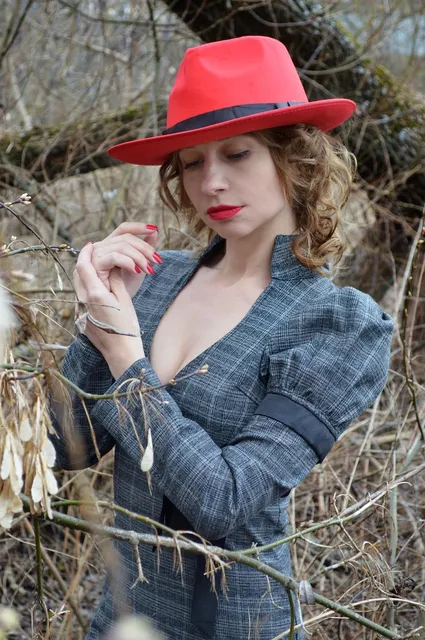 Lemoniade Combinaison Tendence avec décolleté en V. Fabriquée dans l'UE. Vêtements et accessoires